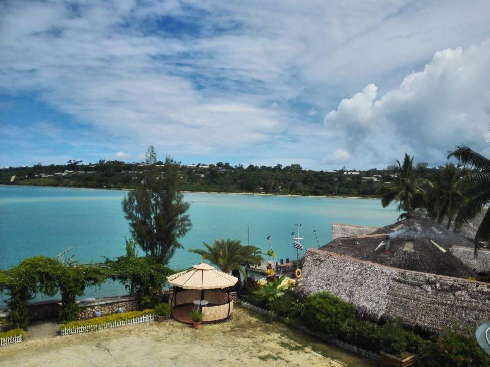 Crystal Beach Hotel Port Vila Exterior foto